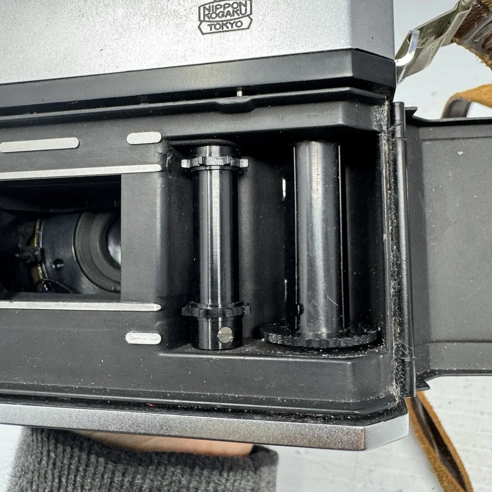 Nikkorex 35 Leaf shutter SLR Camera No.89387 Nikkor-Q 2.5/5cm‎